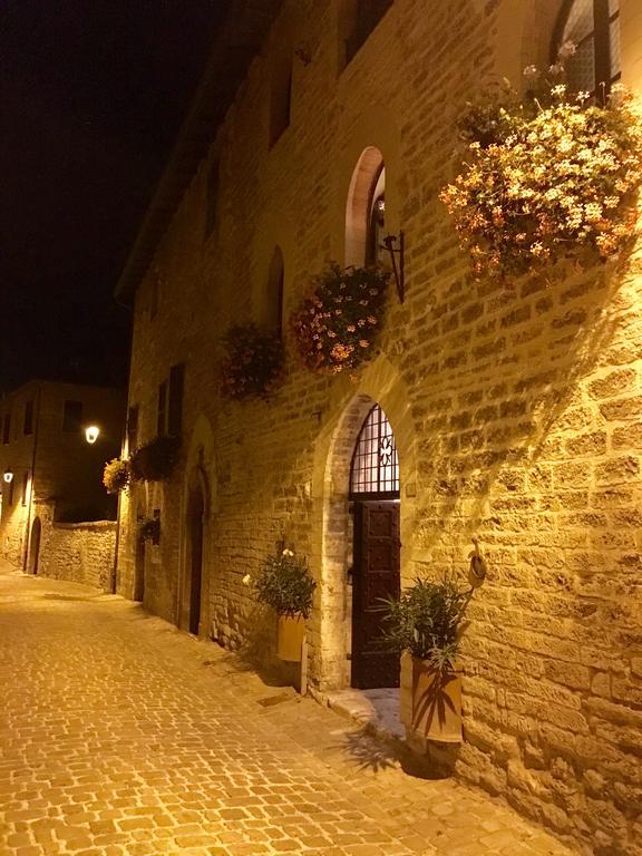 Palazzetto Bentivoglio Villa Sassoferrato Exteriör bild