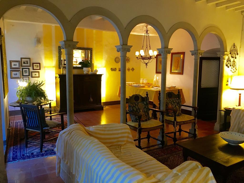 Palazzetto Bentivoglio Villa Sassoferrato Exteriör bild
