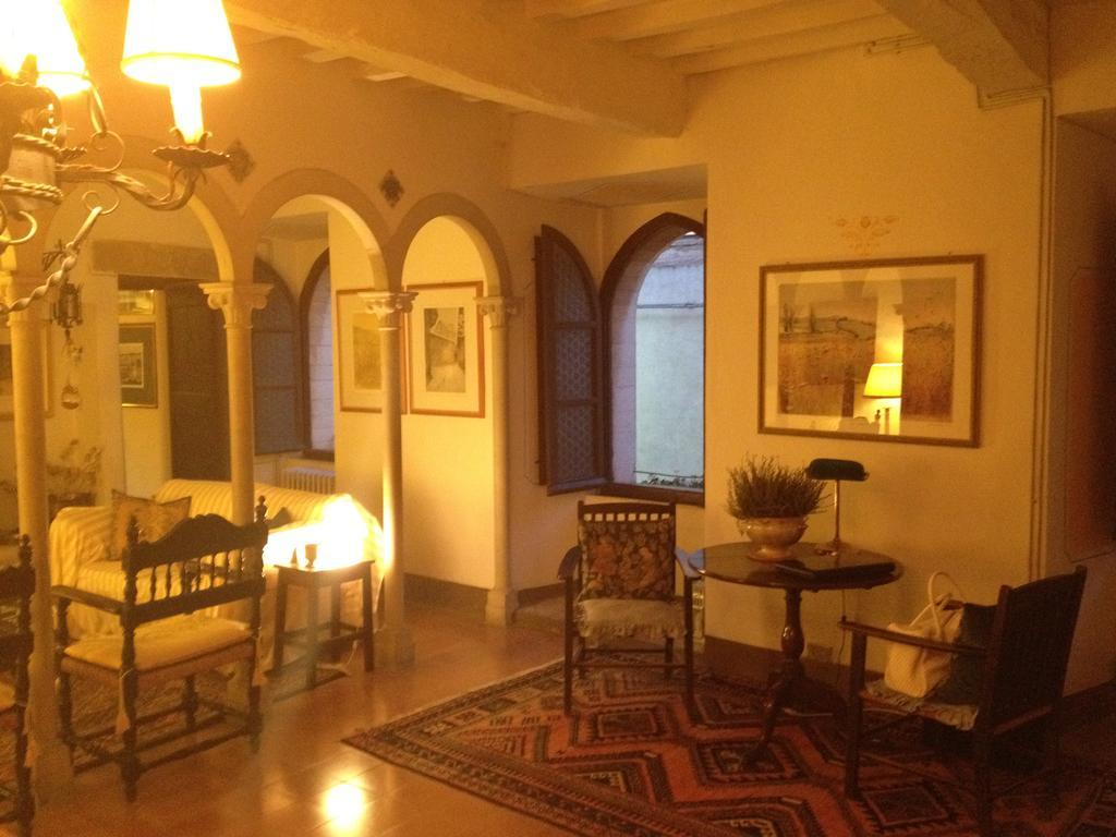Palazzetto Bentivoglio Villa Sassoferrato Exteriör bild